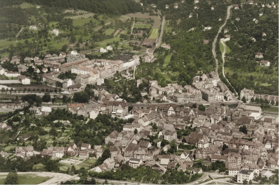 Brötzingen 1960er Jahre - Luftbildaufnahme des Stadtteils mit seiner Entwicklung